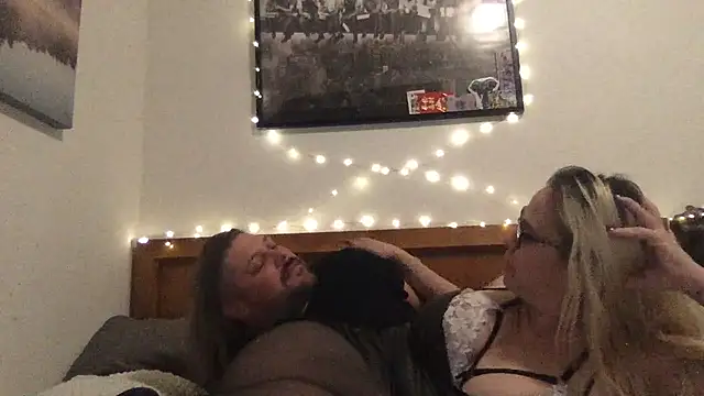 ControlledDesire online show from 17, 12, 2025