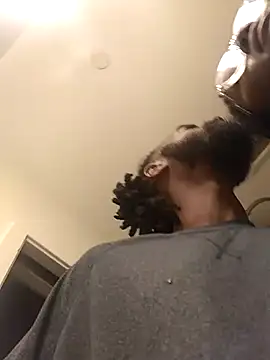 Snapshot of AverageAnt_ chatting on 15, 2, 2026 AverageAnt online show from 15, 2, 2026