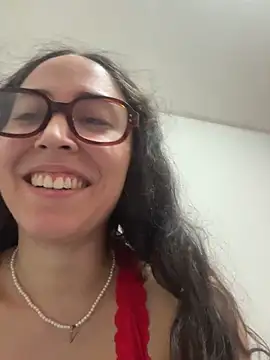 Snapshot of LatinDoll8 chatting on 20, 4, 2026 LatinDoll8 online show from 20, 4, 2026