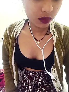 Snapshot of Tanya_mital12 chatting on 1, 2, 2026 Tanya mital12 online show from 1, 2, 2026