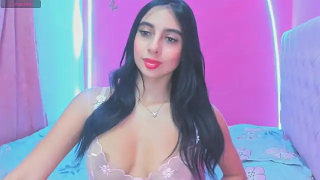 Snapshot of Selenevosse_ chatting on 18, 12, 2025 Selenevosse online show from 18, 12, 2025