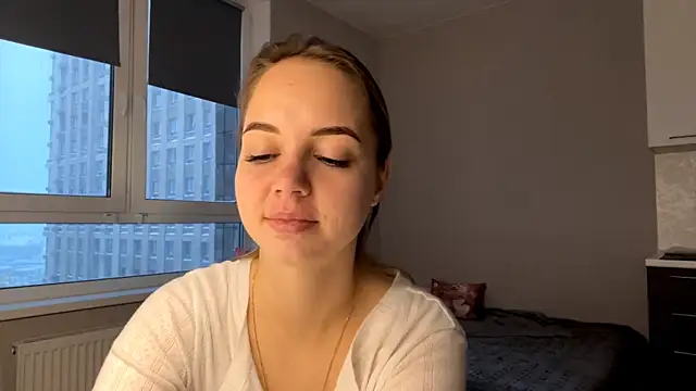 AliceQueenGirl online show from 9, 1, 2026