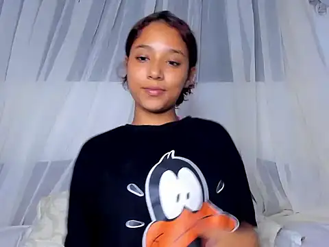 Snapshot of _natzury_ chatting on 6, 3, 2026 natzury online show from 6, 3, 2026