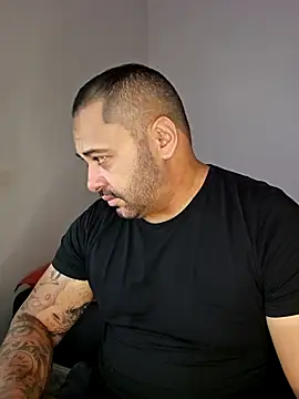 Snapshot of drlluis chatting on 19, 12, 2025 drlluis online show from 19, 12, 2025
