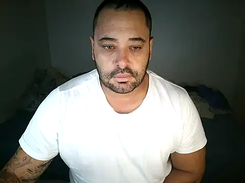 Snapshot of drlluis chatting on 6, 1, 2026 drlluis online show from 6, 1, 2026