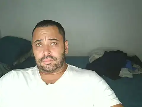 Snapshot of drlluis chatting on 7, 1, 2026 drlluis online show from 7, 1, 2026