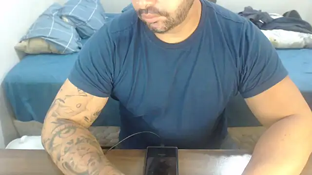 Snapshot of drlluis chatting on 11, 3, 2026 drlluis online show from 11, 3, 2026