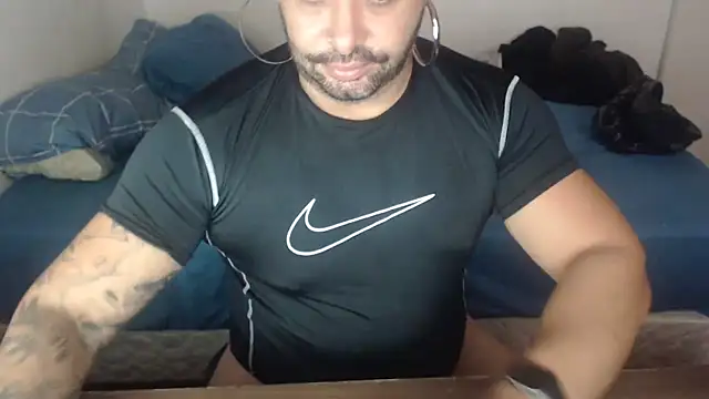 Snapshot of drlluis chatting on 13, 3, 2026 drlluis online show from 13, 3, 2026