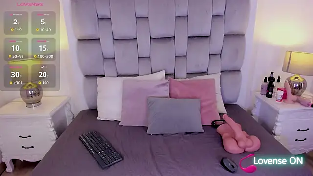 amber  ferrera online show from 15, 4, 2026