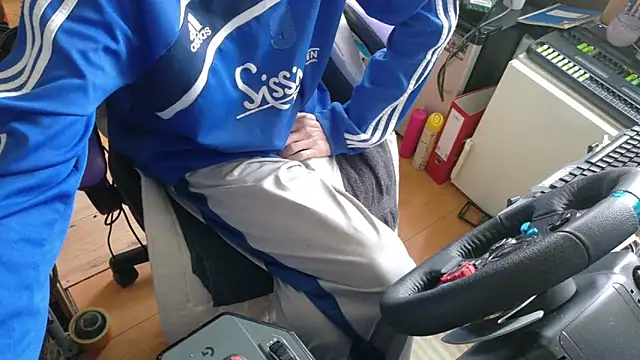 Gay-Versaut online show from 9, 2, 2026