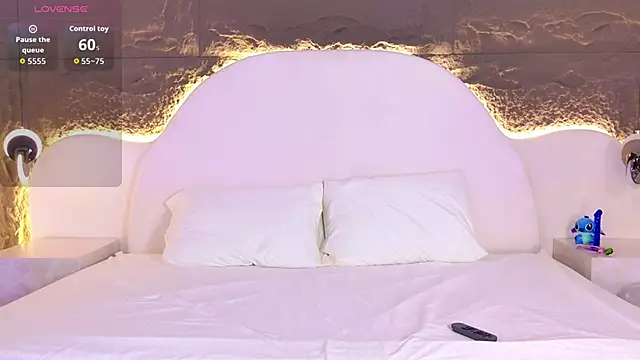 Snapshot of NahomiChocolate chatting on 18, 12, 2025 NahomiChocolate online show from 18, 12, 2025