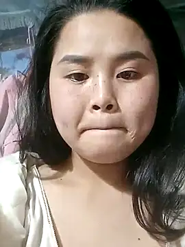 Snapshot of Daisy-y chatting on 18, 12, 2025 Daisy-y online show from 18, 12, 2025