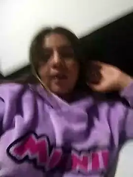 Samy37  online show from 18, 12, 2025