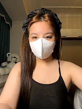 Snapshot of Vanne08_ chatting on 18, 12, 2025 Vanne08 online show from 18, 12, 2025