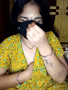 maduri   online show from 2, 4, 2026