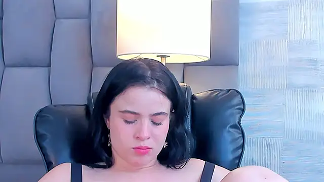 Snapshot of ChannelWhitee_ chatting on 14, 1, 2026 ChannelWhitee online show from 14, 1, 2026