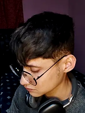 Axell-1997 online show from 19, 12, 2025