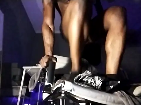 Cantgetenough0069 online show from 4, 3, 2026