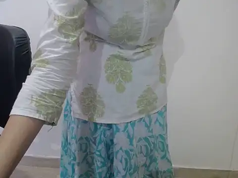 Farhana beautyfull online show from 15, 4, 2026