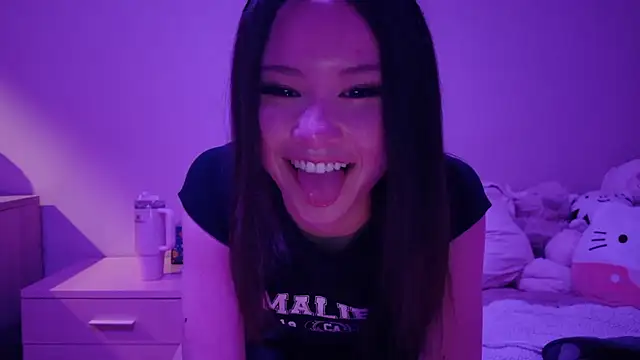 luvvivii online show from 18, 1, 2026