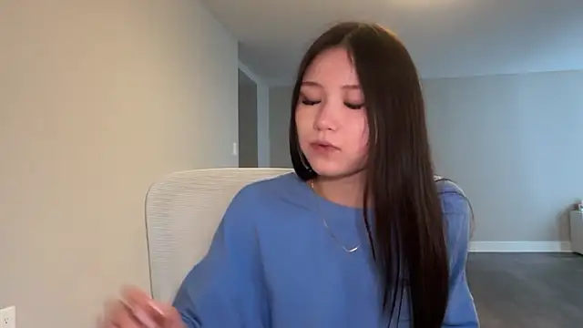 luvvivii online show from 22, 6, 2026