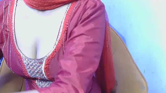 Snapshot of bold-smirthii chatting on 11, 6, 2026 bold-smirthii online show from 11, 6, 2026