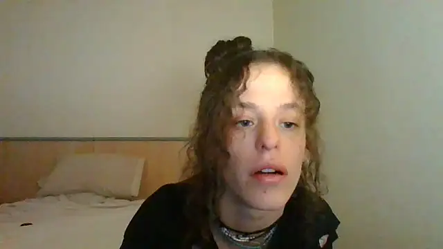 Snapshot of 4lien chatting on 1, 4, 2026 4lien online show from 1, 4, 2026