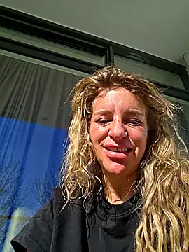 Snapshot of LaLynn chatting on 25, 2, 2026 LaLynn online show from 25, 2, 2026