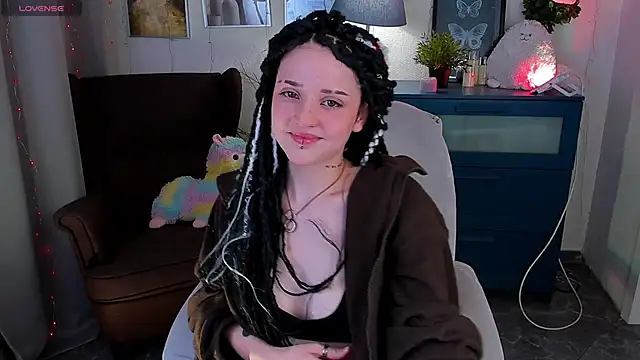 Snapshot of SarahShelby chatting on 7, 1, 2026 SarahShelby online show from 7, 1, 2026