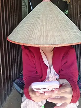 Lill-ly03 online show from 20, 12, 2025