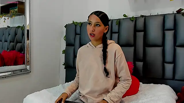 Snapshot of Celeste_71 chatting on 17, 6, 2026 Celeste 71 online show from 17, 6, 2026