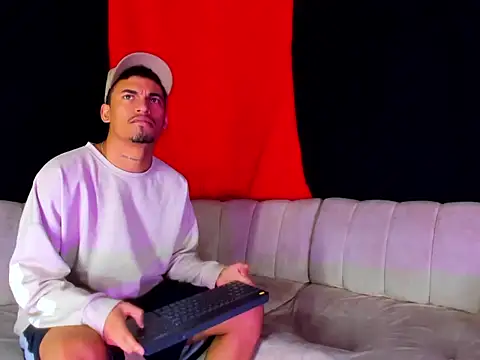 BrownieLoverss online show from 9, 2, 2026