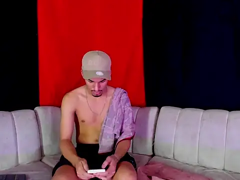 BrownieLoverss online show from 10, 2, 2026