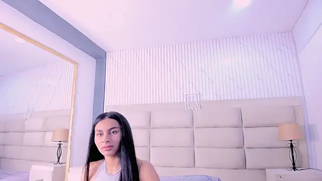 ManuelaEvans  online show from 17, 1, 2026