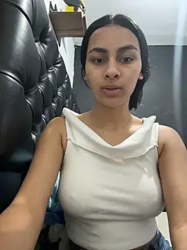 ManuelaEvans  online show from 24, 2, 2026