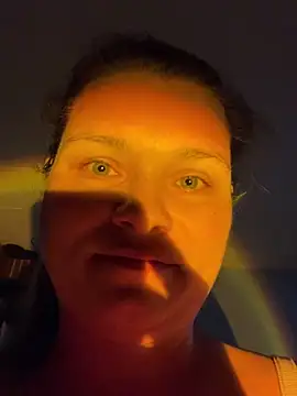 Snapshot of Lucifer-04 chatting on 21, 12, 2025 Lucifer-04 online show from 21, 12, 2025