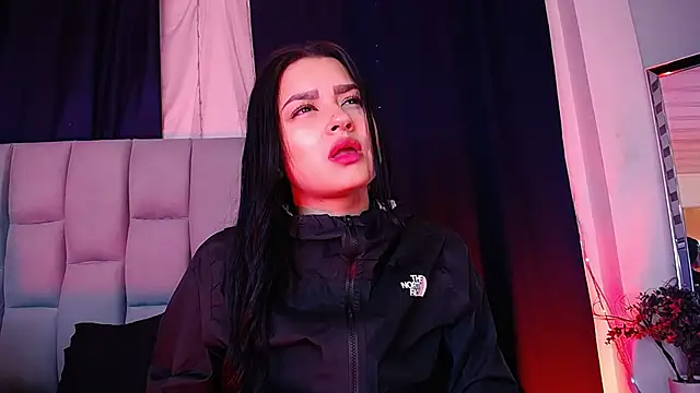 Snapshot of Emilyy05_ chatting on 1, 2, 2026 Emilyy05 online show from 1, 2, 2026