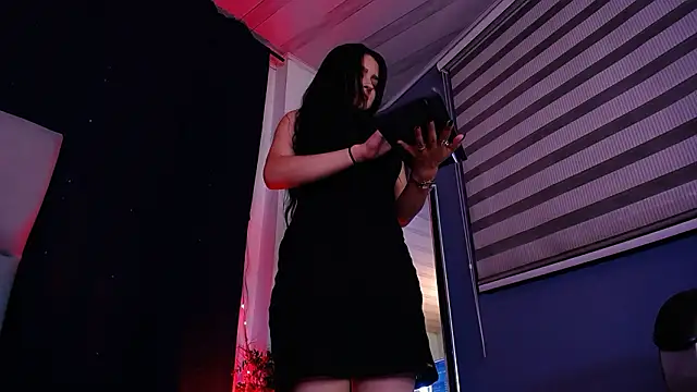 Snapshot of Emilyy05_ chatting on 3, 2, 2026 Emilyy05 online show from 3, 2, 2026