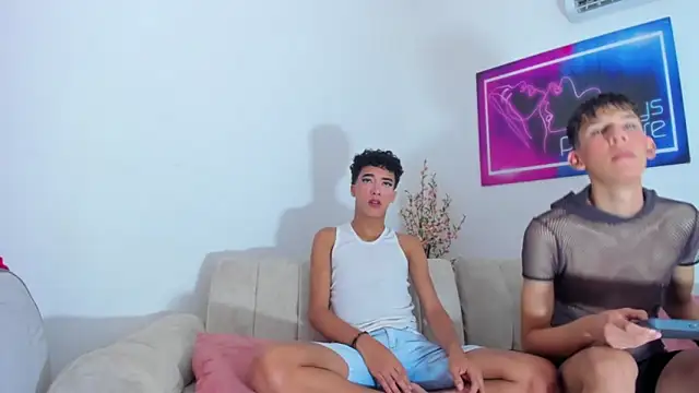 Snapshot of Pleasure_boys_hot chatting on 21, 12, 2025 Pleasure boys hot online show from 21, 12, 2025