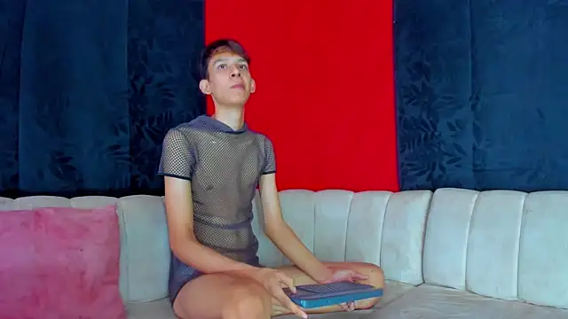 Snapshot of Pleasure_boys_hot chatting on 16, 1, 2026 Pleasure boys hot online show from 16, 1, 2026