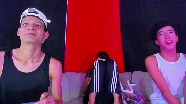 Snapshot of Pleasure_boys_hot chatting on 28, 2, 2026 Pleasure boys hot online show from 28, 2, 2026