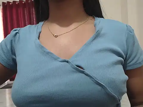 sexy-anaya9 online show from 18, 4, 2026