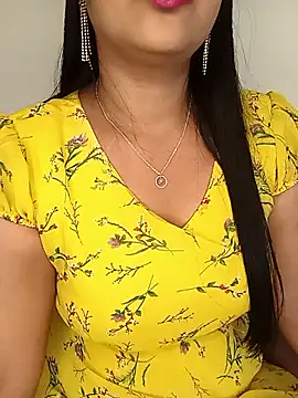 Deshi bhabhi143 online show from 17, 4, 2026