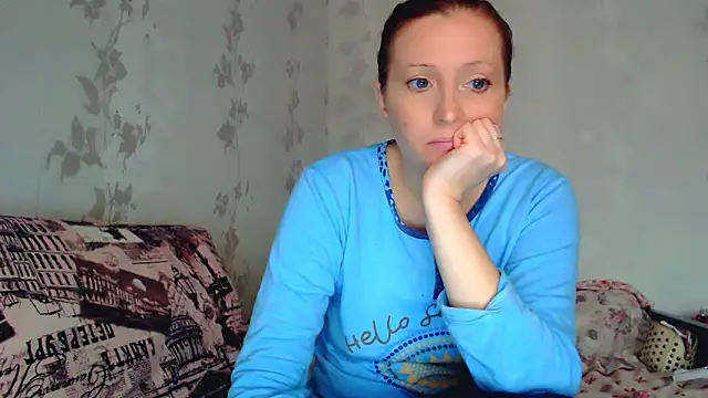 CrystallAngel online show from 2, 2, 2026