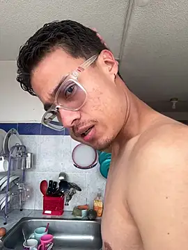 Latin Paisa Boy online show from 22, 3, 2026