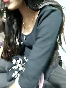 Yours-Zeenat online show from 1, 3, 2026