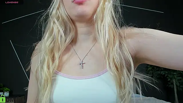ChloeAlba online show from 2, 5, 2026