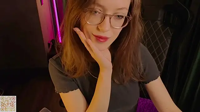 Snapshot of emmasday chatting on 6, 2, 2026 emmasday online show from 6, 2, 2026