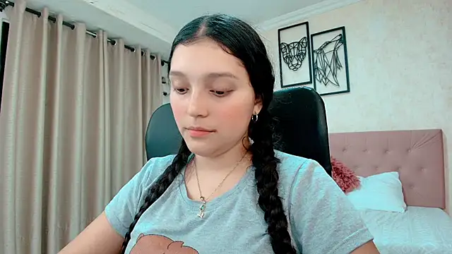 littlemolly walcott online show from 3, 3, 2026