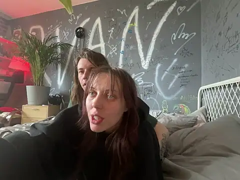 EmmaLyrica online show from 14, 4, 2026